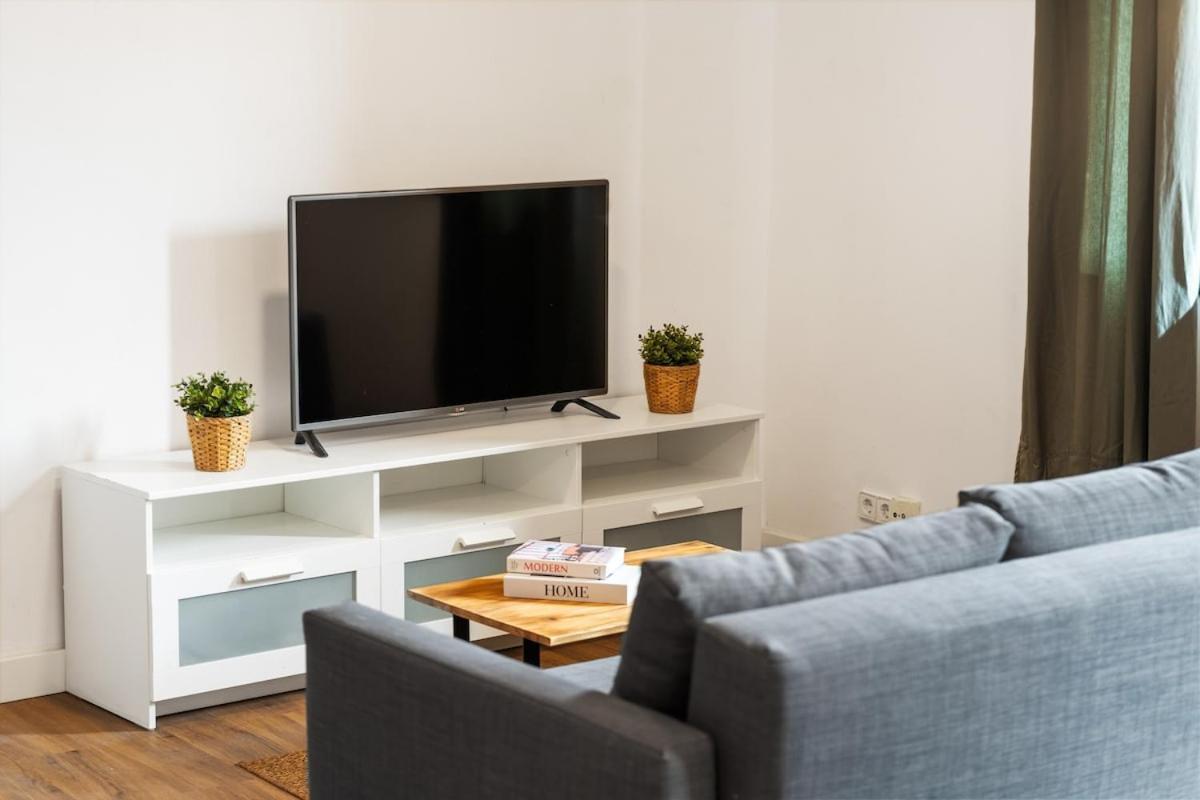 ברצלונה Lodging Apartments Liceu G1 מראה חיצוני תמונה