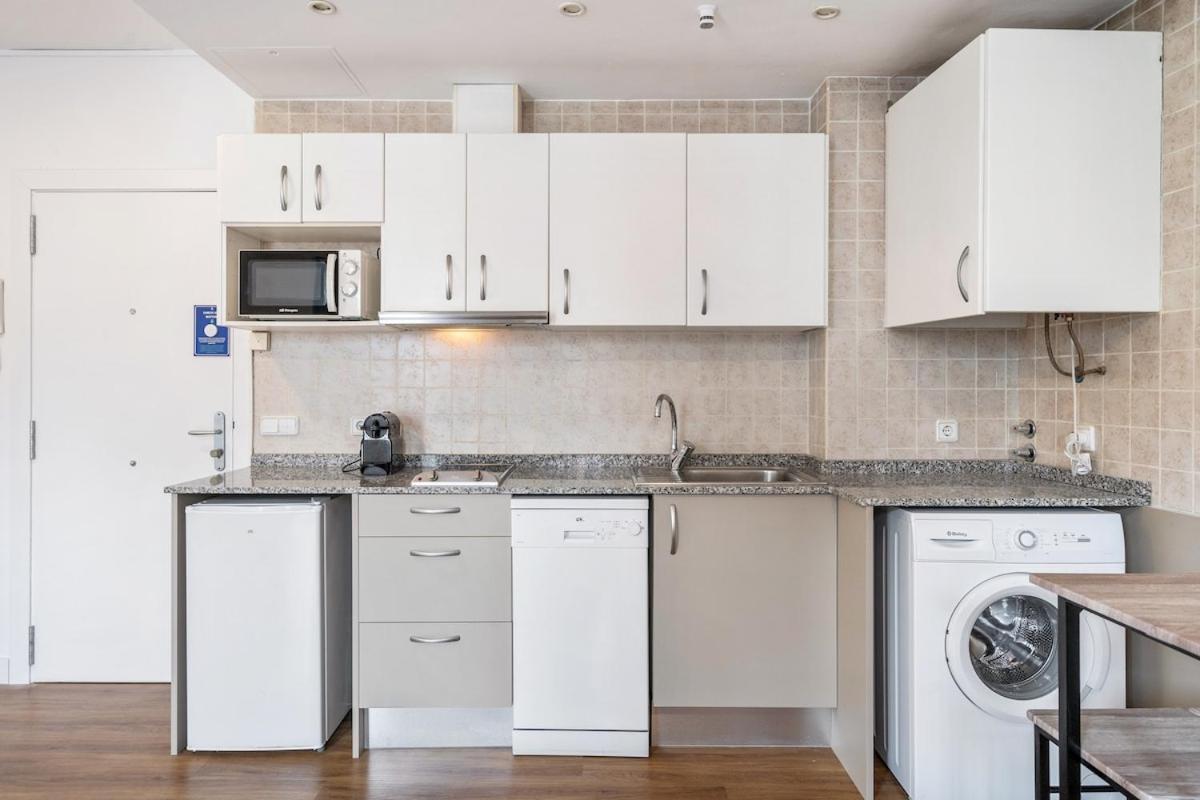 ברצלונה Lodging Apartments Liceu G1 מראה חיצוני תמונה
