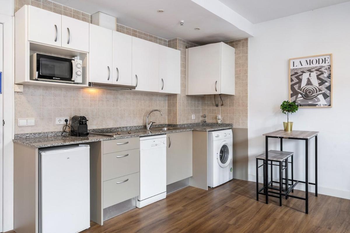 ברצלונה Lodging Apartments Liceu G1 מראה חיצוני תמונה